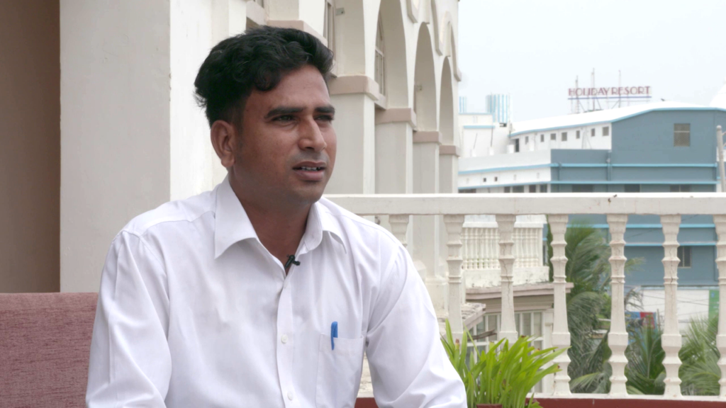 Sankar Rao auf der Terrasse des Hotels, in dem er als Chef de Service arbeitete
